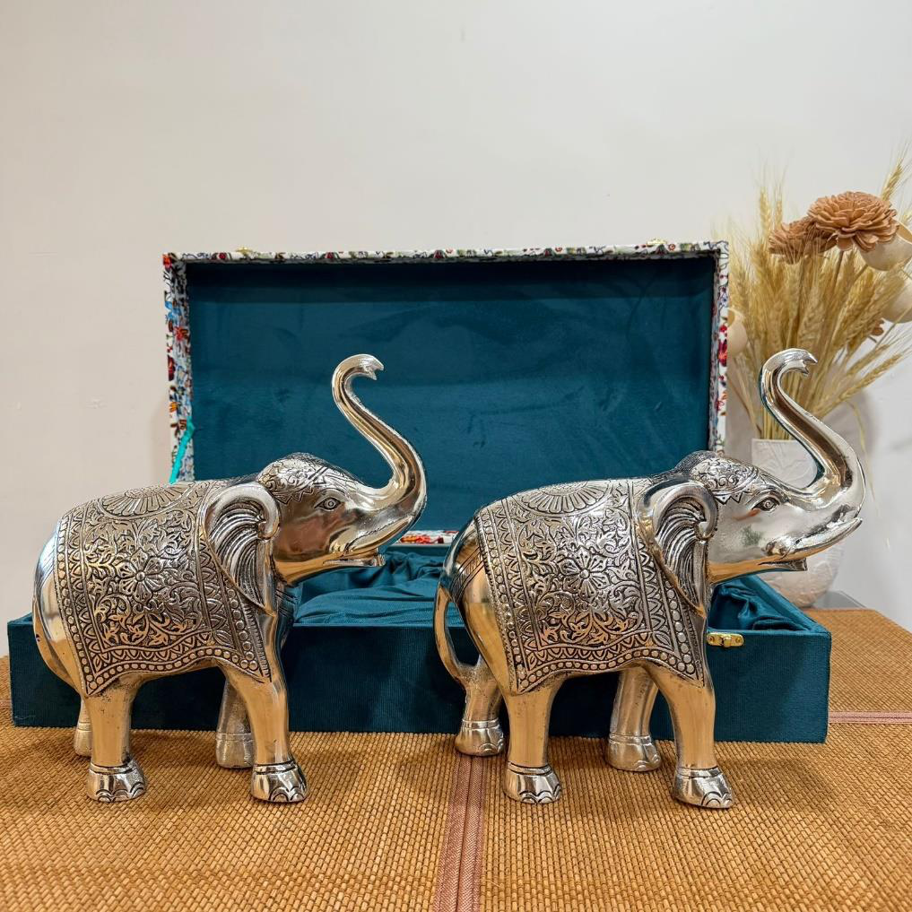 Show Piece Elephant Set (Size: 11 inch of elephant)